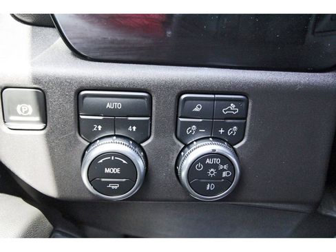 Used 2024 GMC Sierra 1500 Elevation w/ Elevation Premium Package AWD/4WD image 18