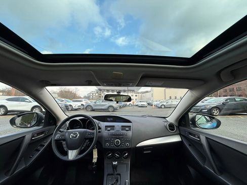 Used 2012 MAZDA MAZDA3 i Touring image 19