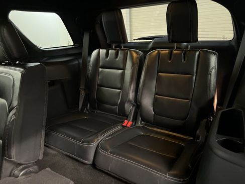 Used 2017 Ford Explorer Limited FWD image 25