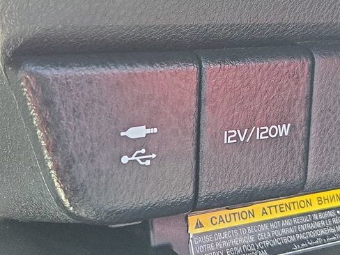 Used 2019 Toyota Camry XSE w/ Navigation Package FWD image 29