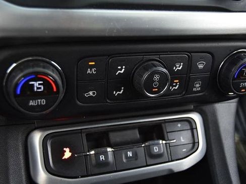 Used 2020 GMC Acadia SLE image 15