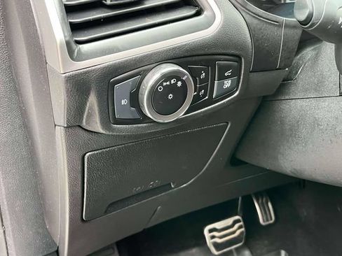 Used 2023 Ford Edge ST-Line AWD/4WD image 32