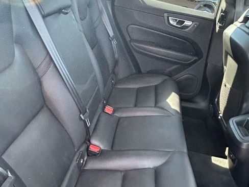 Used 2023 Volvo XC60 B5 Plus AWD/4WD image 16
