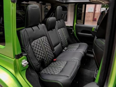 Used 2025 Jeep Wrangler Unlimited Rubicon 392 image 73