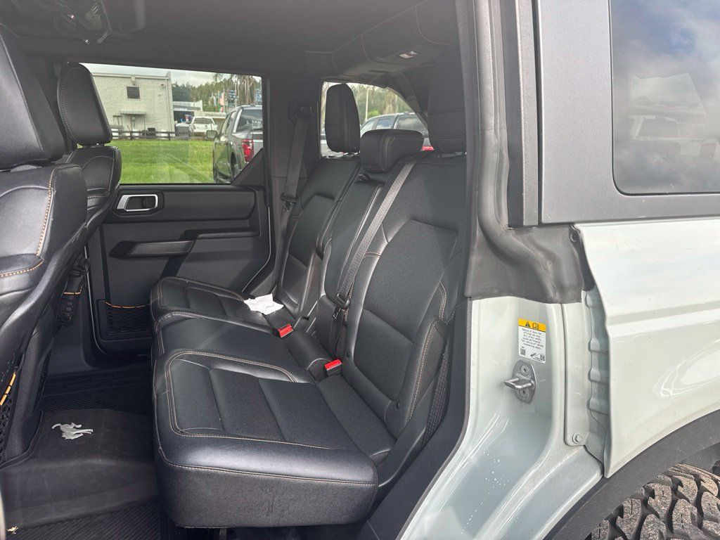 Used 2024 Ford Bronco Badlands AWD/4WD image 12