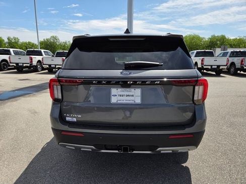 New 2026 Ford Explorer Active w/ Active Comfort Package RWD image 39