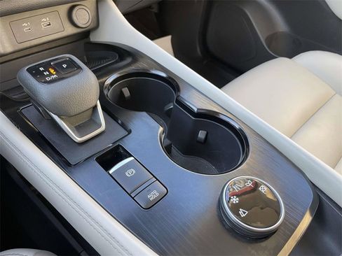 Certified 2023 Nissan Rogue SL w/ SL Premium Package image 31