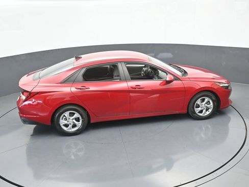 Used 2022 Hyundai Elantra SE w/ Cargo Package image 48