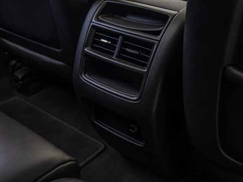 Used 2017 Cadillac XT5 Luxury w/ Driver Awareness Package image 35