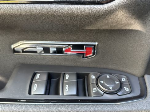 Used 2026 GMC Sierra 1500 AT4 w/ AT4 Premium Package AWD/4WD image 16