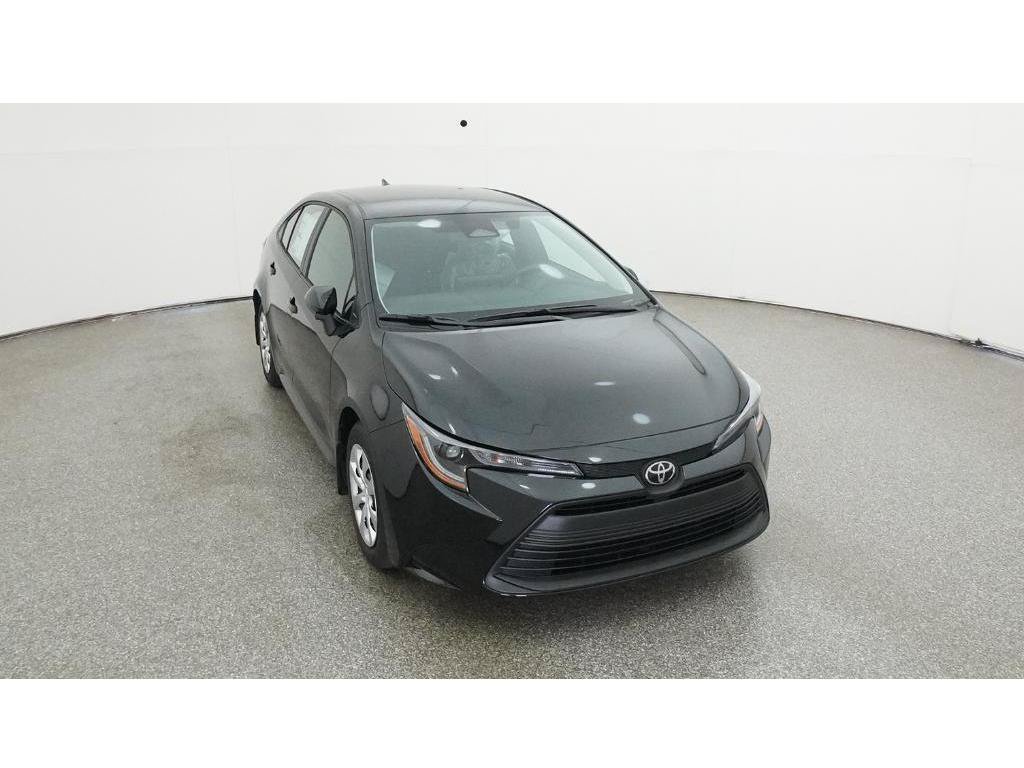 Used 2025 Toyota Corolla LE FWD image 18