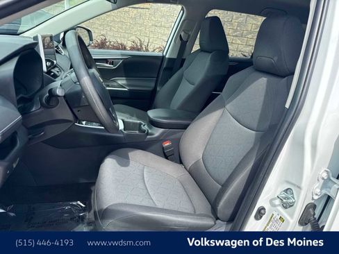 Used 2025 Toyota RAV4 XLE image 11