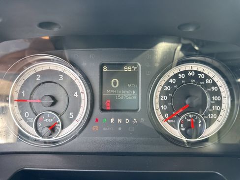 Used 2017 RAM 2500 SLT AWD/4WD image 46