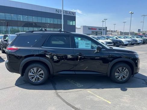 New 2026 Nissan Pathfinder SV w/ Cargo Package AWD/4WD image 14