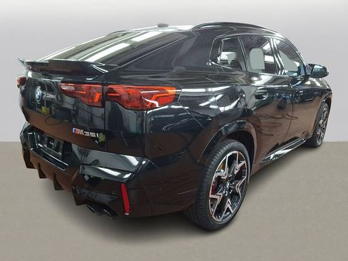 Used 2025 BMW X2 M35i w/ Premium Package image 4