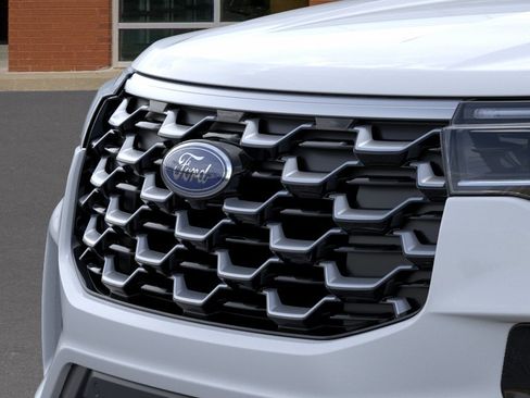 New 2026 Ford Explorer Platinum RWD image 17