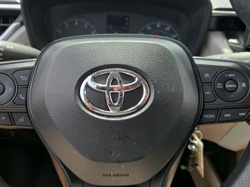 Used 2024 Toyota Corolla Cross L image 26