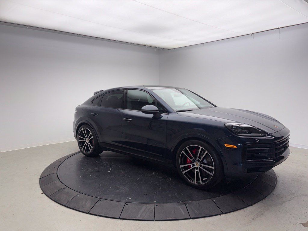 Certified 2024 Porsche Cayenne S AWD/4WD image 9