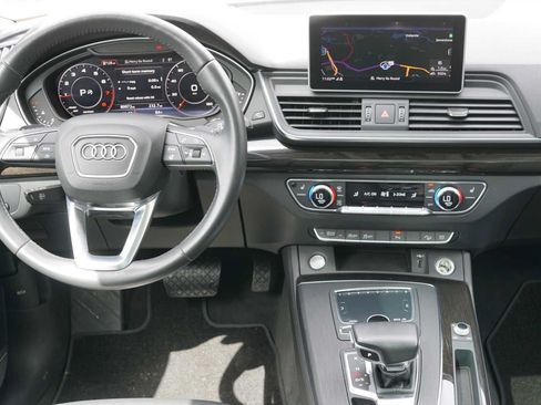 Used 2019 Audi Q5 2.0T Premium Plus w/ Premium Plus Package AWD/4WD image 23