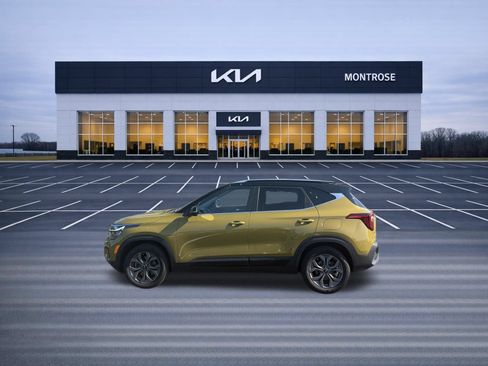 Used 2024 Kia Seltos S AWD/4WD image 9