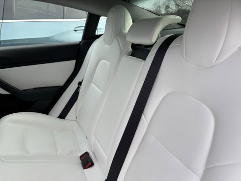 Used 2019 Tesla Model 3 Performance image 33