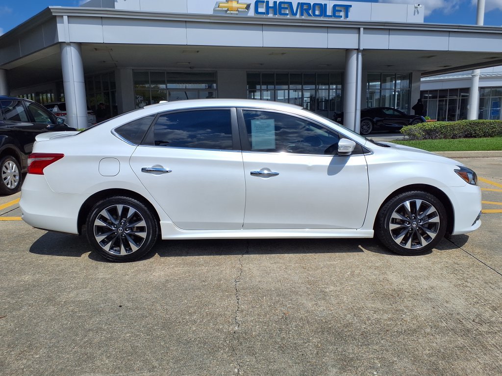 Used 2019 Nissan Sentra SR FWD image 4