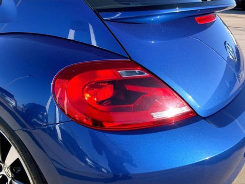 Used 2014 Volkswagen Beetle R-Line image 28