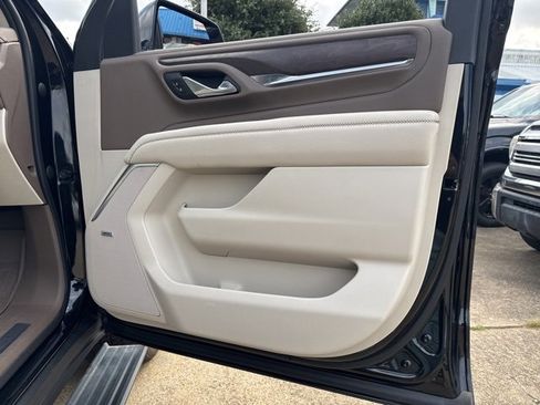 Used 2021 GMC Yukon XL Denali w/ Denali Ultimate Package image 24