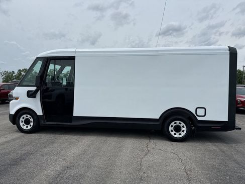 Used 2024 Chevrolet Brightdrop 600 w/ Battery Pack, Max Range AWD/4WD image 2