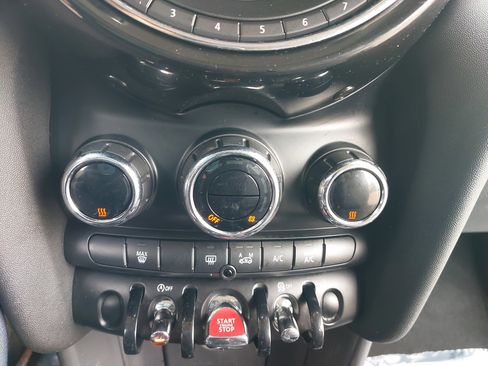 Used 2016 MINI Cooper 2-Door Hardtop image 20