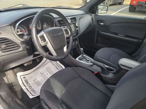 Used 2013 Chrysler 200 Touring w/ Cold Weather Group FWD image 10