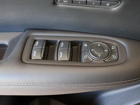 Used 2021 Cadillac XT5 Premium Luxury image 11