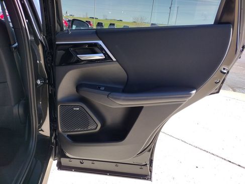 New 2026 Mitsubishi Outlander ES AWD/4WD image 29