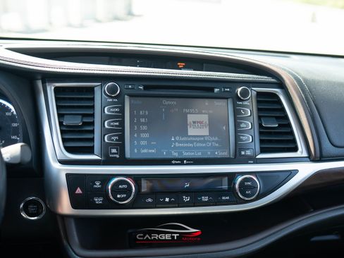 Used 2015 Toyota Highlander Limited image 27