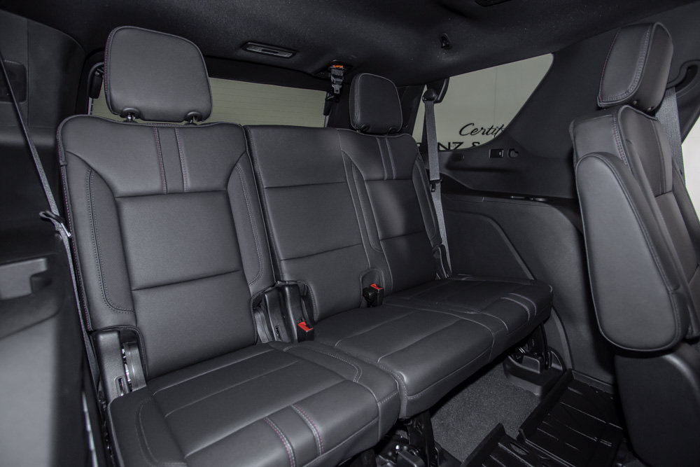 Used 2023 Chevrolet Tahoe RST w/ Luxury Package AWD/4WD image 17