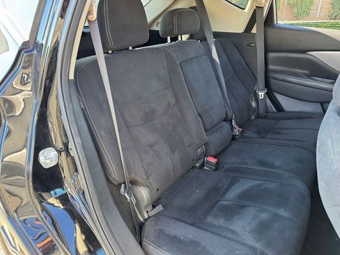 Used 2023 Nissan Murano S FWD image 19