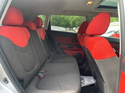 Used 2011 Kia Soul Sport FWD image 15