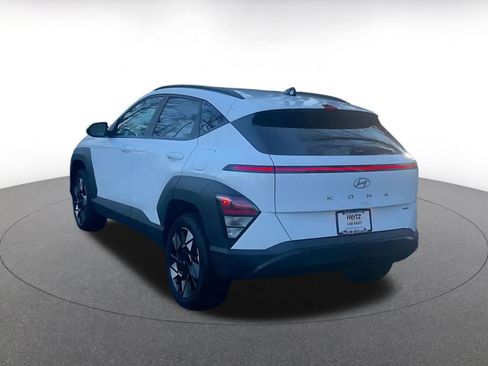 Used 2025 Hyundai Kona SEL image 11