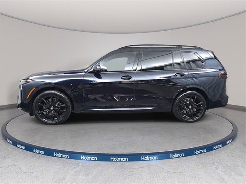 Used 2024 BMW X7 xDrive40i w/ Executive Package image 9