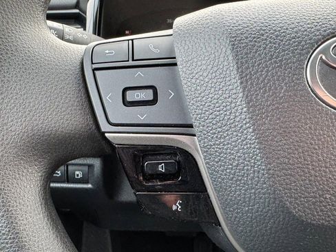 Used 2025 Toyota Camry LE image 16