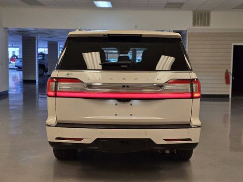 Used 2019 Lincoln Navigator Reserve AWD/4WD image 5