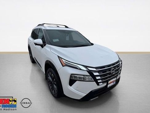 New 2026 Nissan Rogue Platinum w/ Platinum Premium Package AWD/4WD image 1
