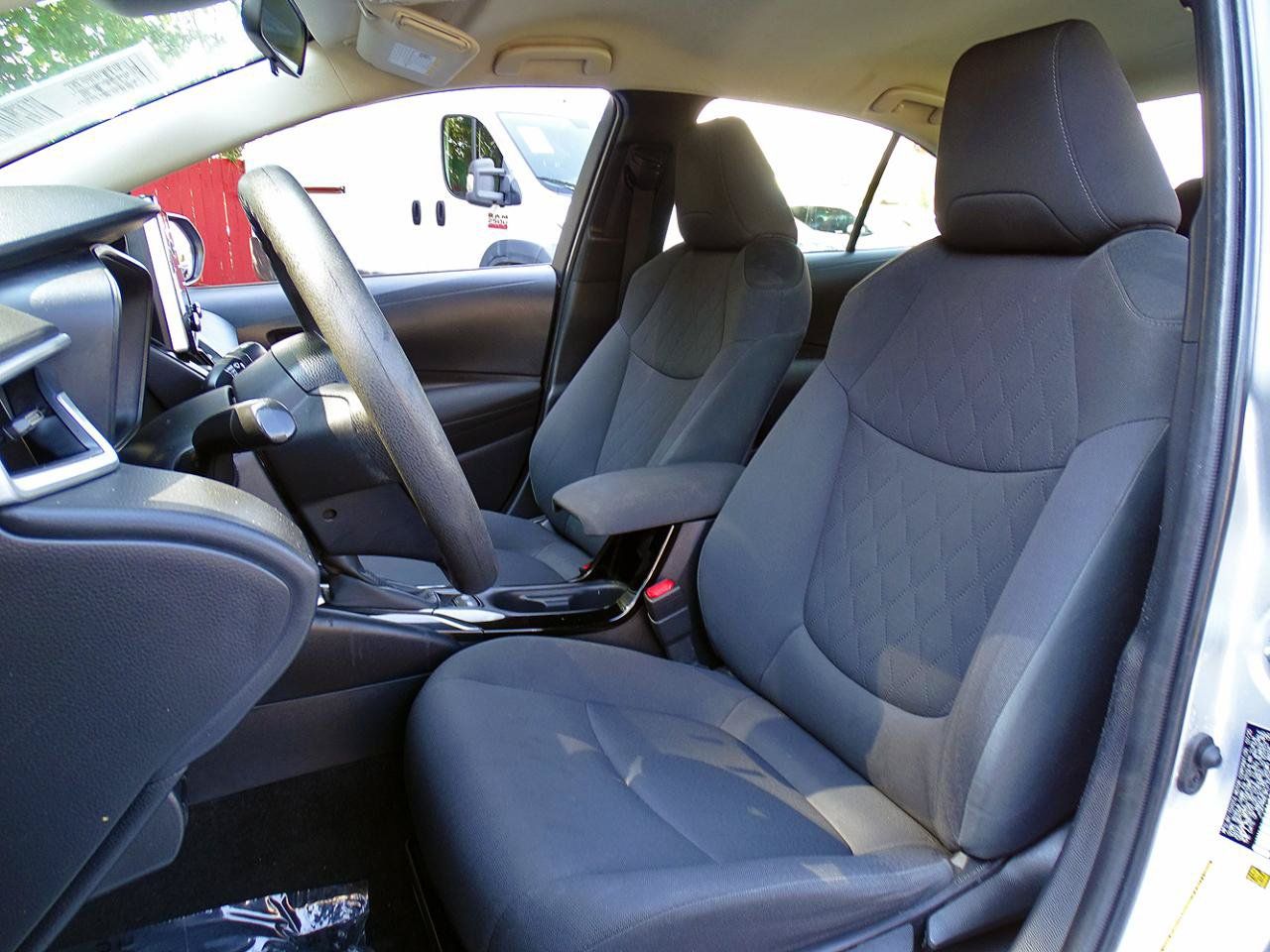 Used 2021 Toyota Corolla LE FWD image 12