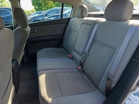 Used 2010 Nissan Sentra 2.0 S FWD image 14