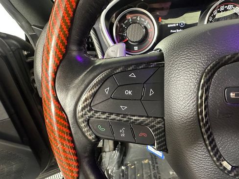 Used 2016 Dodge Challenger R/T Scat Pack w/ Leather Interior Group RWD image 23
