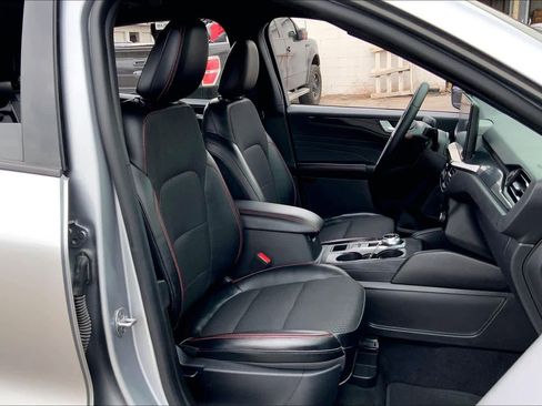 Used 2024 Ford Escape ST-Line w/ Tech Pack #1 image 8