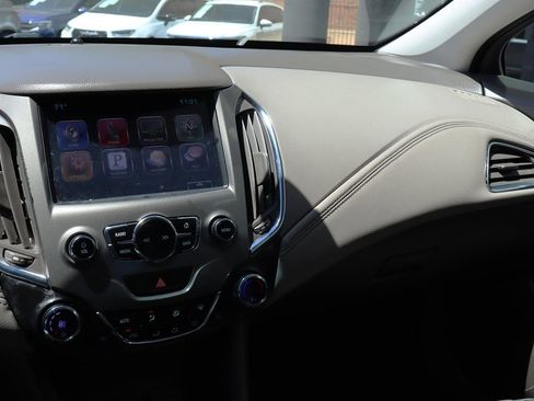 Used 2016 Chevrolet Cruze Premier FWD image 43