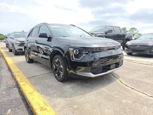 Used 2023 Kia Niro Wind FWD image 4