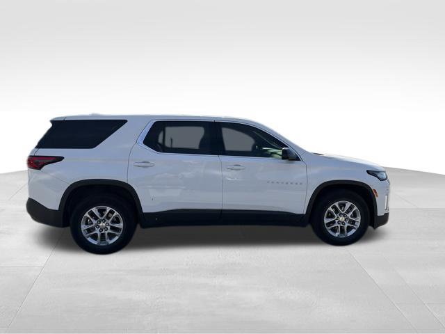 Used 2022 Chevrolet Traverse LS FWD image 6