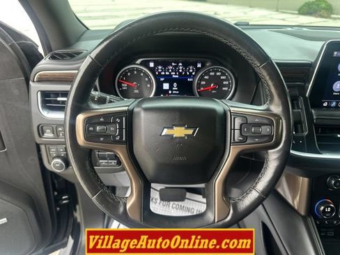 Used 2021 Chevrolet Suburban High Country w/ Premium Package AWD/4WD image 32